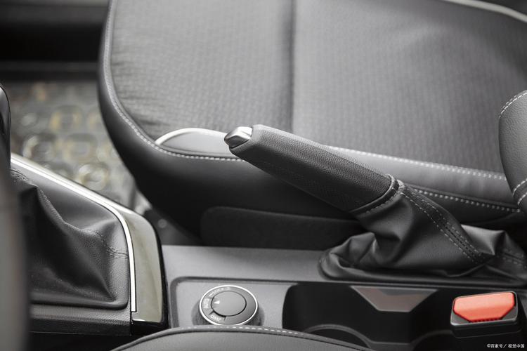 汽車內飾件控溫方式及其油溫機控溫效果分析